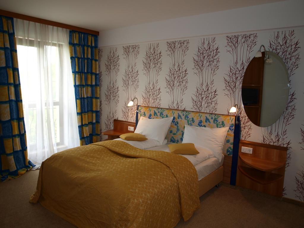 Hotel Doi Taurasi Afumaţi Rom bilde